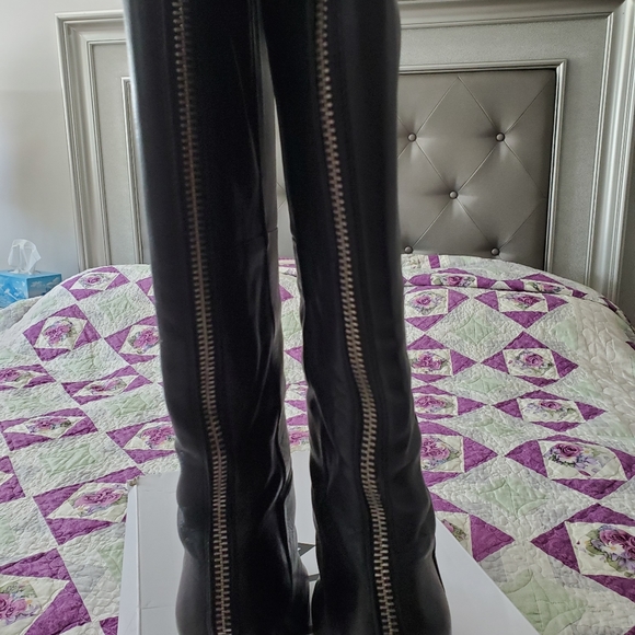 Leather boots size 8 - Picture 2 of 5